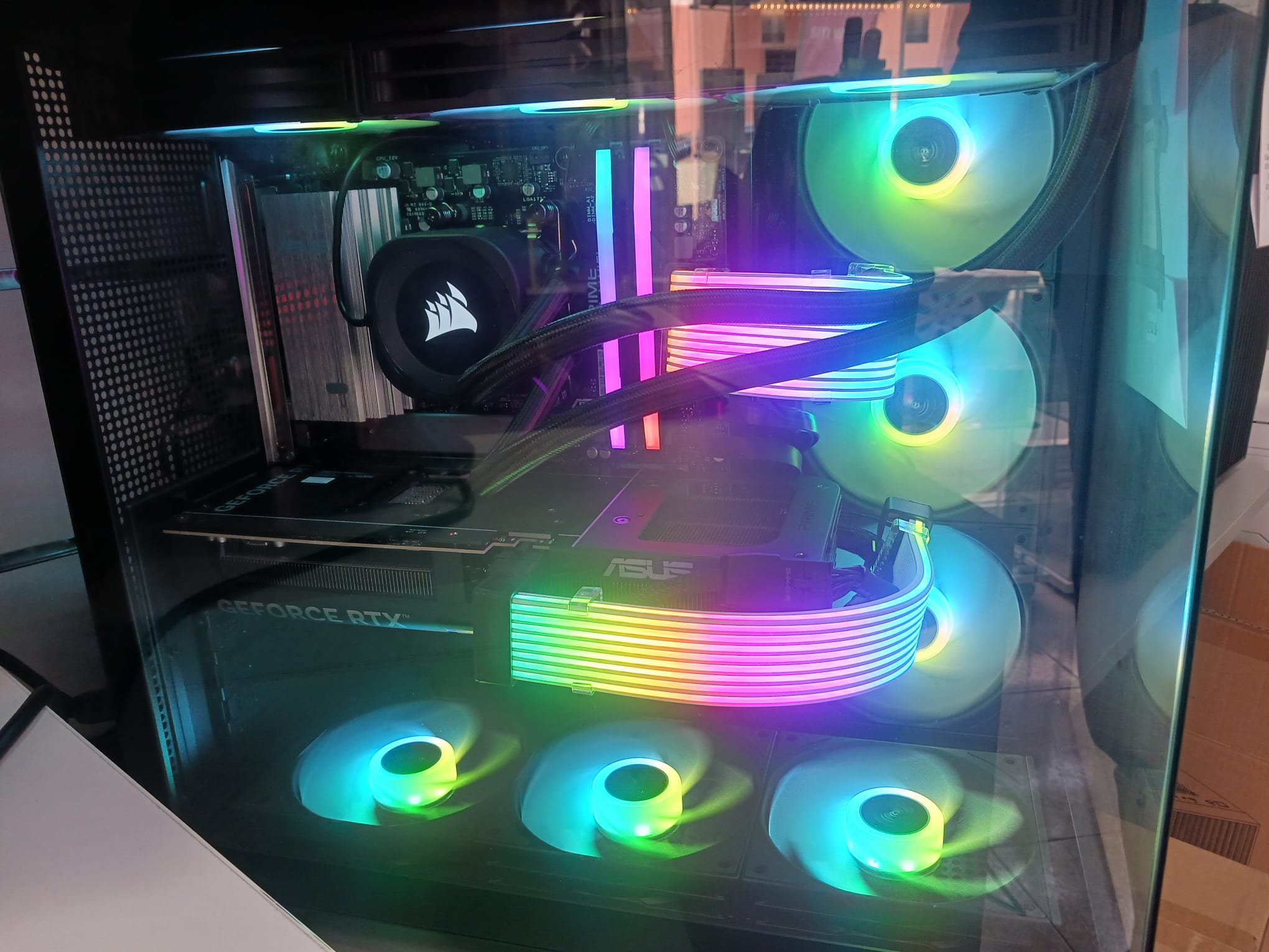 Pc Gaming AMD Ryzen 7 7800X3D 9060 16gb - immagine 2